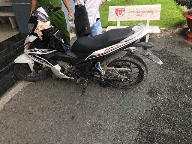Thiếu niên 15 tuổi giết nam sinh viên chạy grabbike vì mê xe tay côn - ảnh 1