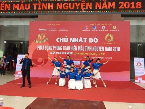 Nô nức ngày hội Chủ nhật Đỏ tại Hà Tĩnh - ảnh 13