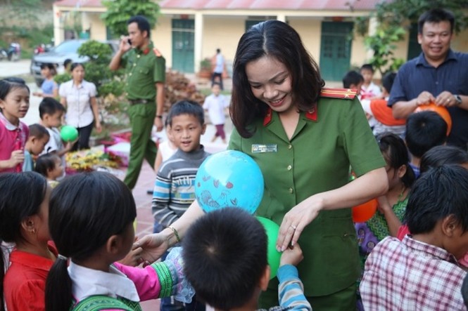 Sinh viên cảnh sát học hết năm nhất sẽ “3 cùng” với người dân - ảnh 6