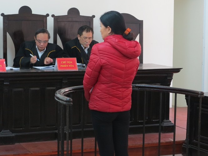 Người phụ nữ điều hành cửa hàng “đấm lưng” kiêm bán dâm - ảnh 1