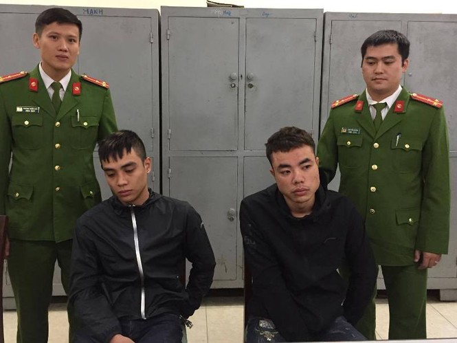Thuê ô tô chở 6 bánh heroin và cả nghìn viên hồng phiến - ảnh 2