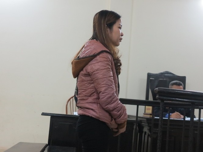 Chàng trai nước ngoài truy tìm nhà 'nữ quái', đòi điện thoại bị trộm - ảnh 1