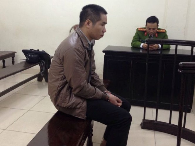 Kẻ buôn thuốc ung thư giả thu tiền triệu mỗi tháng - ảnh 1
