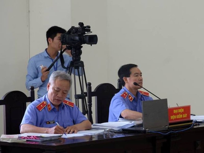 Hình ảnh ông Đinh La Thăng và đồng phạm tại tòa phúc thẩm - ảnh 2