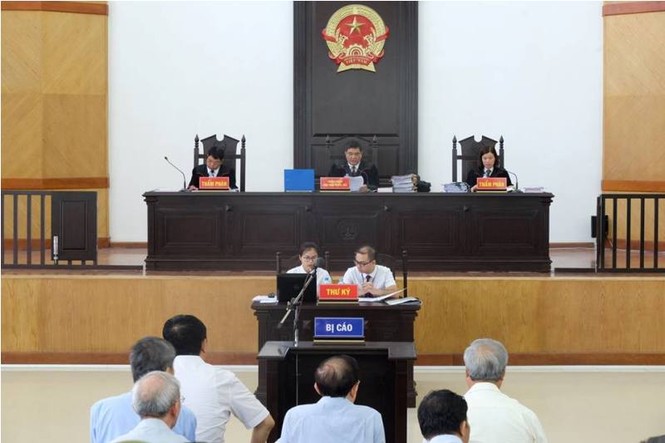 Hình ảnh ông Đinh La Thăng và đồng phạm tại tòa phúc thẩm - ảnh 1