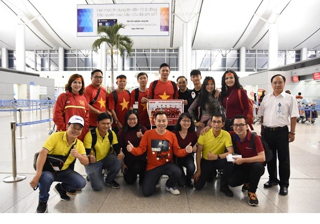 Sao Việt tập nập lên đường đi Thường Châu để ủng hộ U23 Việt Nam - ảnh 2
