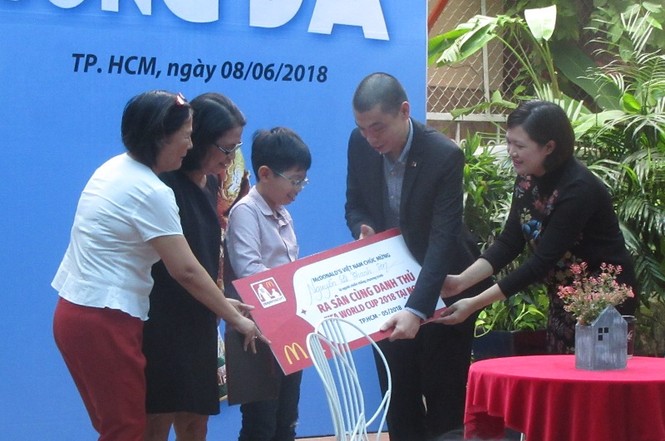 Một cậu bé Việt Nam được ra sân trong trận chung kết World Cup 2018 - ảnh 1