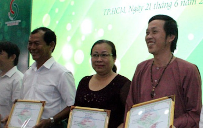 NSƯT Hoài Linh bất ngờ đoạt giải Nhất cuộc thi Hoa Kiểng - ảnh 2