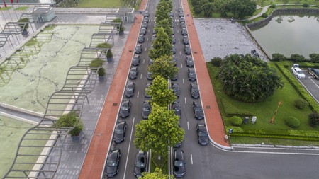 Dàn xe phục vụ WEF có gì đặc biệt? - ảnh 2