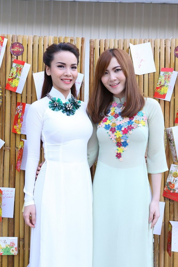 Mỹ nhân Việt dịu dàng trong tà áo dài - ảnh 12