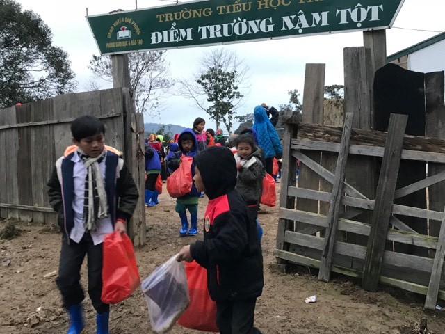 Hoạt động nhân đạo - ảnh 4