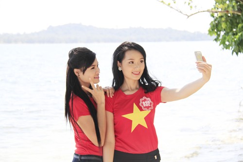 Thí sinh hoa hậu nhí nhảnh selfie - ảnh 8