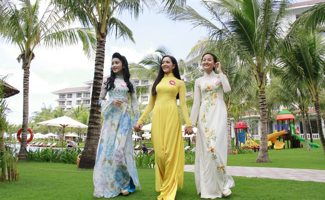 Thí sinh hoa hậu duyên dáng áo dài - ảnh 9