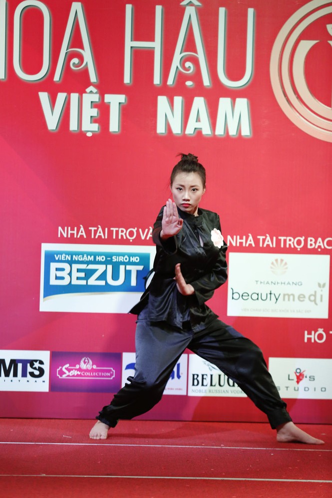 Cận cảnh buổi sơ loại thi tài năng Hoa hậu 2014 (tiếp) - ảnh 2