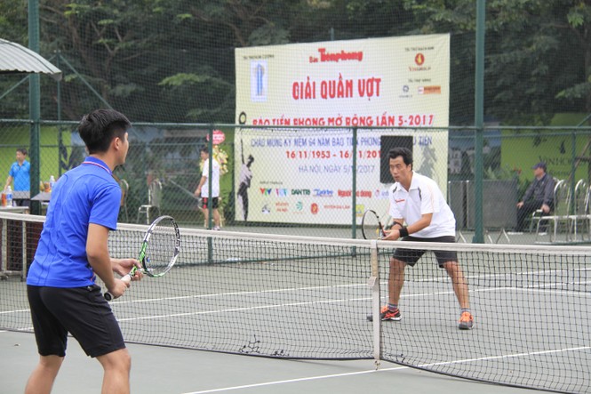 Sôi động giải tenis chào mừng 64 năm báo Tiền Phong ra số đầu tiên - ảnh 5