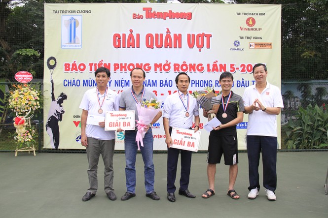 Sôi động giải tenis chào mừng 64 năm báo Tiền Phong ra số đầu tiên - ảnh 7