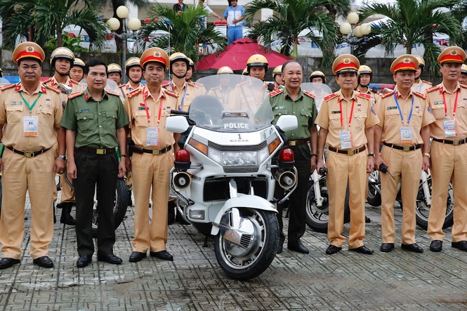 TP Hồ Chí Minh 'chi viện' 100 CSGT cho Đà Nẵng dịp APEC - ảnh 2