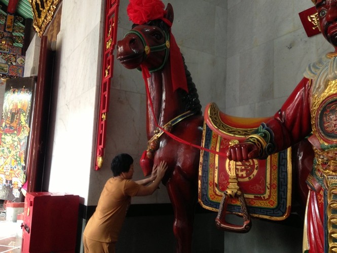 rung chuông đầu năm - ảnh 6
