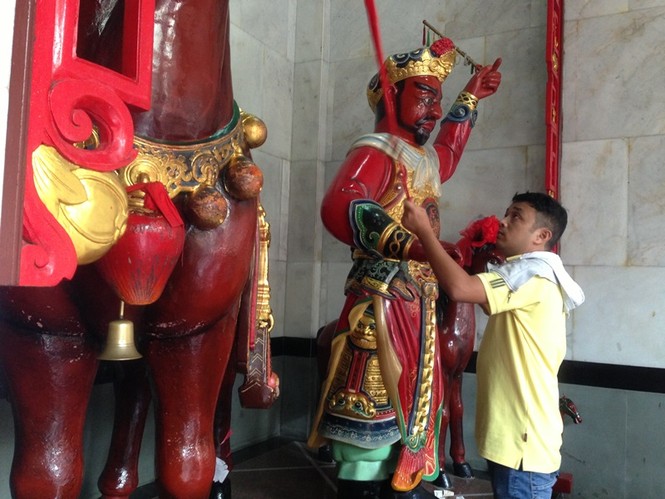 rung chuông đầu năm - ảnh 3