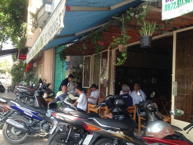 TPHCM: Sau tết, dân văn phòng 'mỏi mắt' tìm quán ăn - ảnh 9