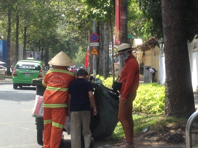 Người Sài Gòn mưu sinh dưới cái nắng 40 độ C - ảnh 5