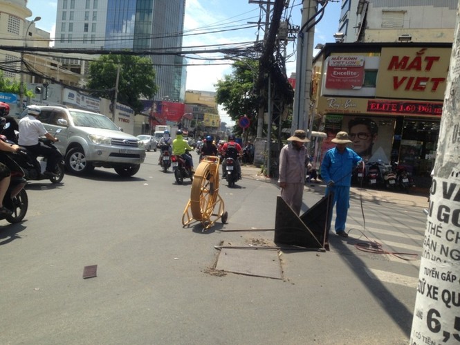 Người Sài Gòn mưu sinh dưới cái nắng 40 độ C - ảnh 2
