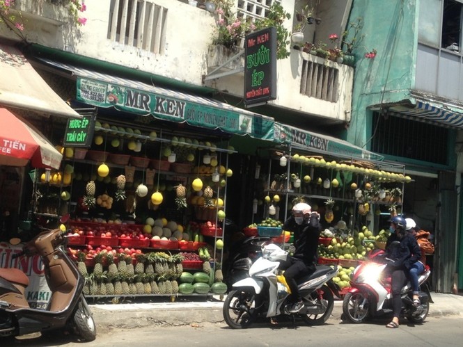 Người Sài Gòn mưu sinh dưới cái nắng 40 độ C - ảnh 13