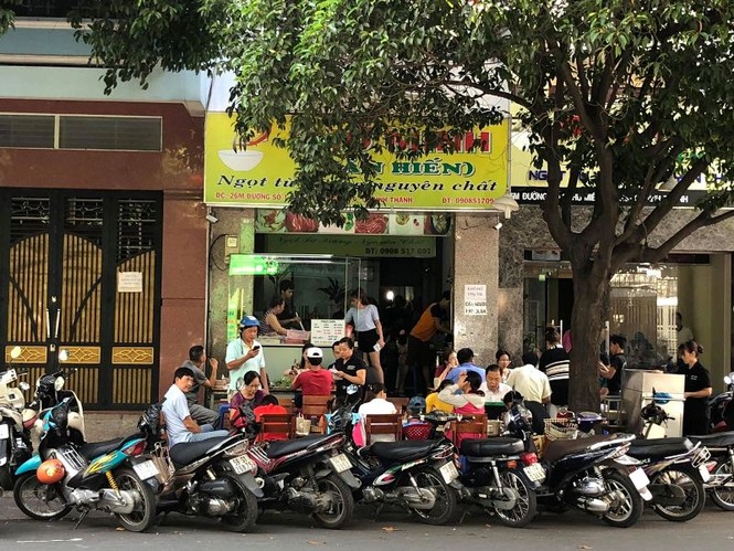 Ngày cuối nghỉ lễ, đường Sài Gòn vắng như Tết - ảnh 11