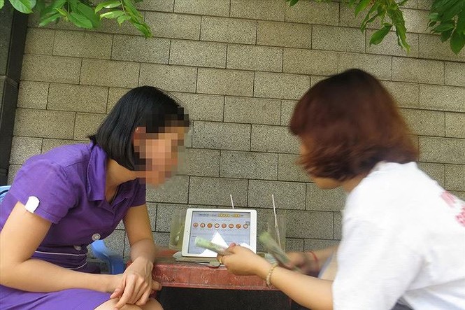 'Bẫy' lãi suất 'cắt cổ' với dịch vụ vay tiền online - ảnh 1