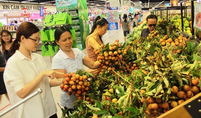 Dân Sài Gòn được mùa trái cây 'ngon bổ rẻ' - ảnh 3