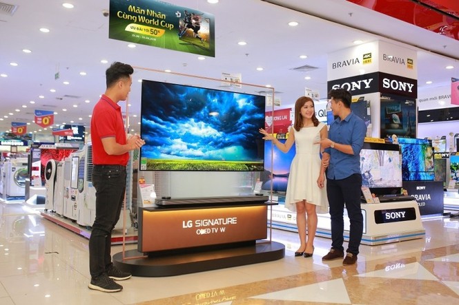 Nở rộ dịch vụ ăn theo World Cup - ảnh 2