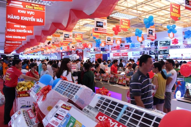 Sau truy thu 147 tỷ, Nguyễn Kim còn bị