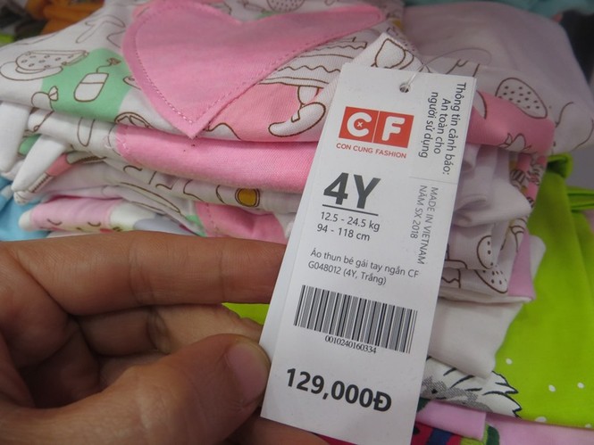Kiểm tra chuỗi siêu thị Con Cưng sau nghi án đổi nhãn mác hàng - ảnh 2