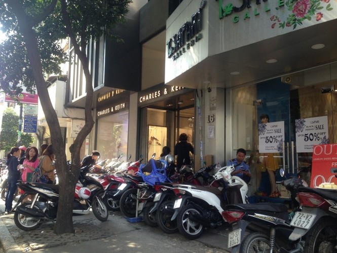Black Friday: Nơi đìu hiu, chỗ tấp nập - ảnh 7