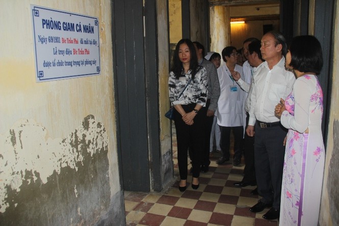 Đoàn công tác Ban Tuyên giáo TƯ chúc mừng ngày Thầy thuốc Việt Nam - ảnh 2