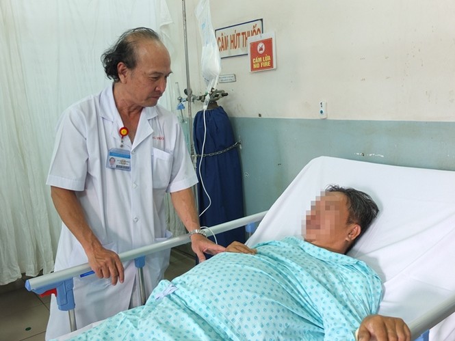 Suýt chết vì hoại tử tụy do bia rượu - ảnh 1