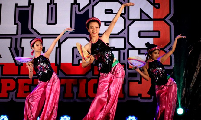 Sinh viên Ngoại thương tranh tài Dance - ảnh 5