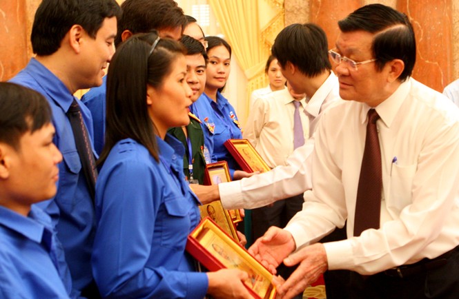 Chủ tịch nước: Thanh niên cần tự giác học tập tấm gương Bác Hồ - ảnh 9