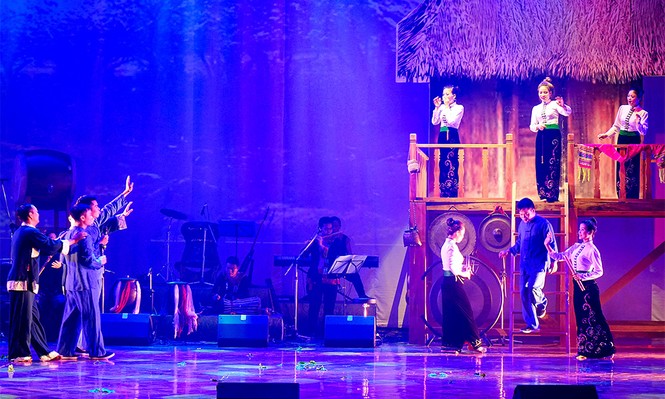 Mãn nhãn màn múa nghệ thuật của thiếu nữ miền sơn cước - ảnh 21