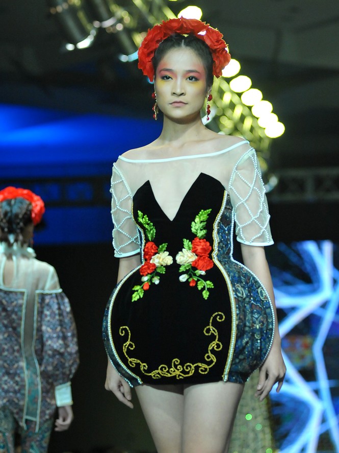 Chiêm ngưỡng thiết kế thời trang Búp bê Nga - ảnh 8