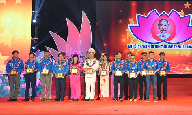 Bí thư T.Ư Đoàn Lê Quốc Phong: Xây dựng lớp thanh niên tiên tiến - ảnh 1