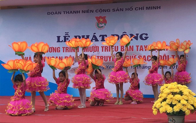 Phát động chương trình ‘Mười triệu bàn tay sạch’ - ảnh 1