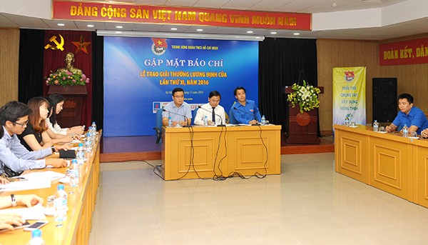 85 thanh niên nông thôn nhận giải Lương Định Của 2016 - ảnh 1