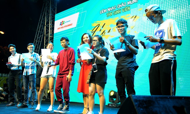 Nóng bỏng đêm nhạc chào tân sinh viên FPT Polytechnic - ảnh 11