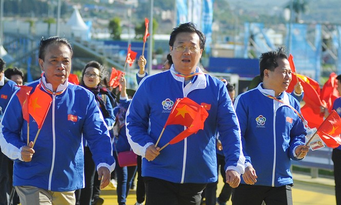 Quốc kỳ Việt Nam tung bay ở Festival thanh niên, sinh viên thế giới 19 - ảnh 3