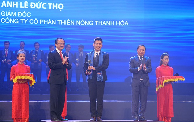 Trao giải thưởng Sao Đỏ - 100 Doanh nhân trẻ tiêu biểu 2017 - ảnh 8