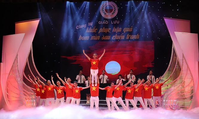 Thủ tướng Nguyễn Xuân Phúc: Quyết liệt khắc phục hậu quả bom mìn - ảnh 3