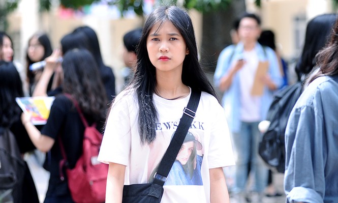 Nữ sinh mang nét Tây phương nổi bật giữa ngày hội tuyển sinh - ảnh 14