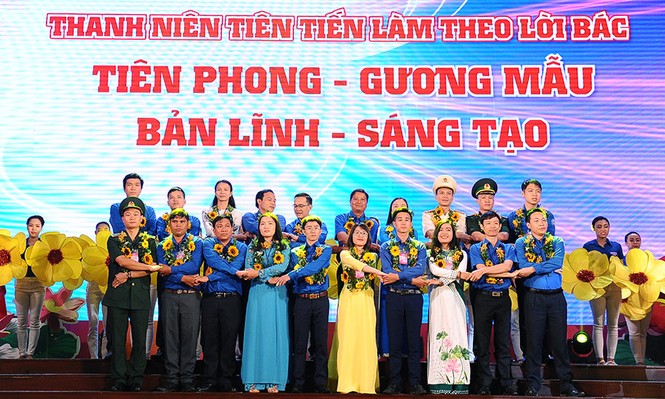 Toàn cảnh tuyên dương Thanh niên tiên tiến làm theo lời Bác lần thứ V - ảnh 12