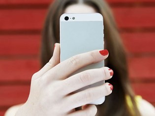 11 tác hại nghiêm trọng của điện thoại - ảnh 2